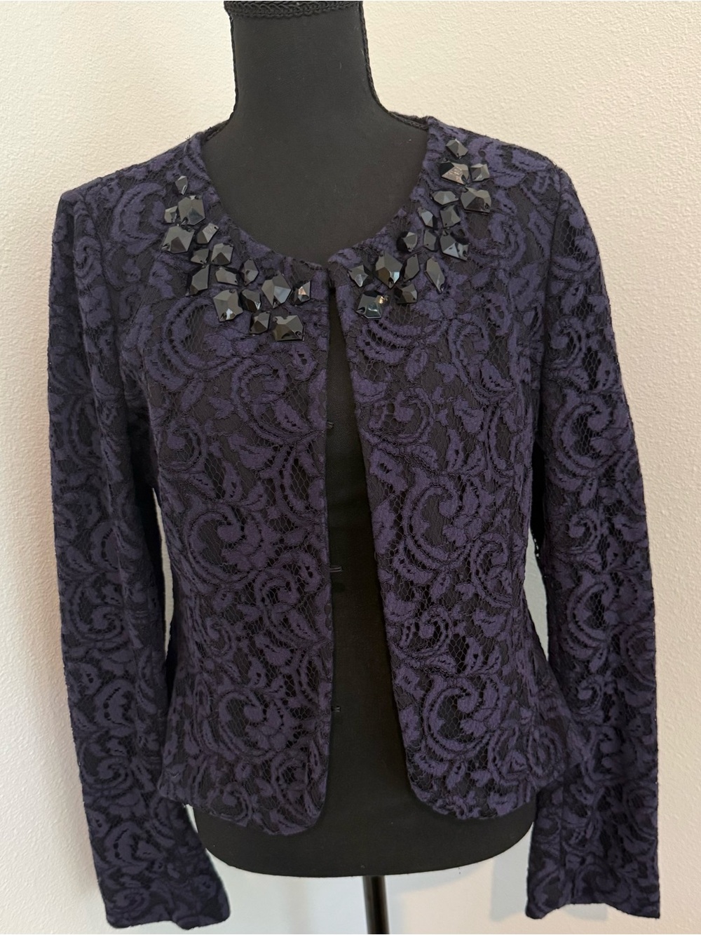 HEED Black Navy Embellished Lace Round-Neck Blazer in Navy